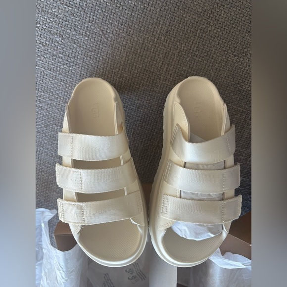 Brand New UGG GoldenGlow Slide Sandals – Women’s Size 8 - Picture 9 of 13